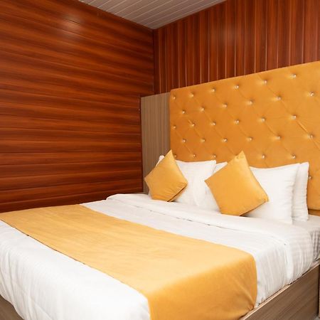 Hotel Priceless Suite Bombay Exhibition Centre Goregaon West Mumbai Dış mekan fotoğraf