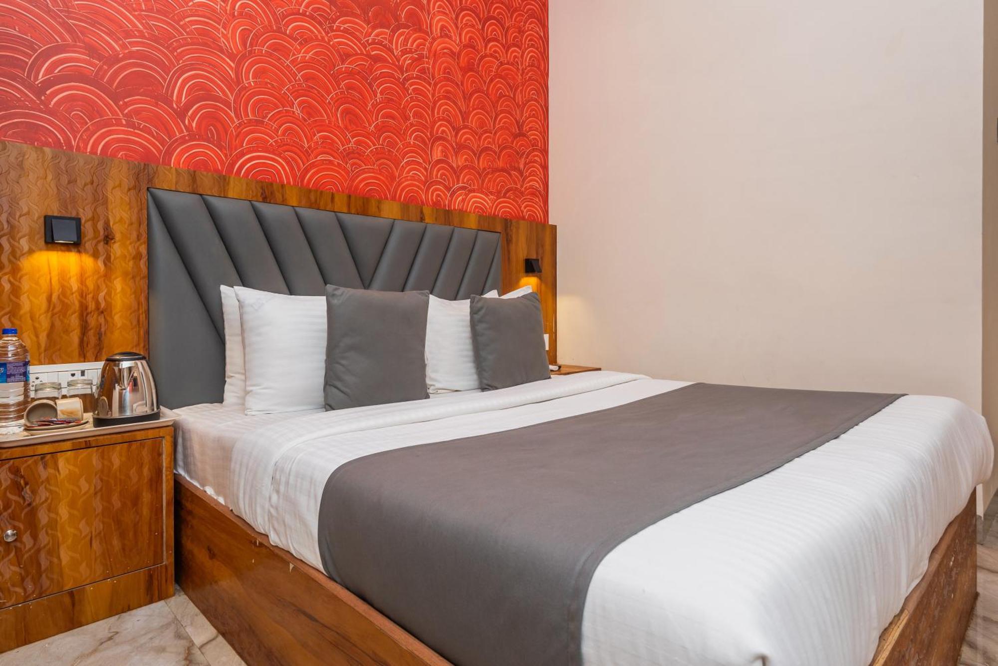 Hotel Priceless Suite Bombay Exhibition Centre Goregaon West Mumbai Dış mekan fotoğraf