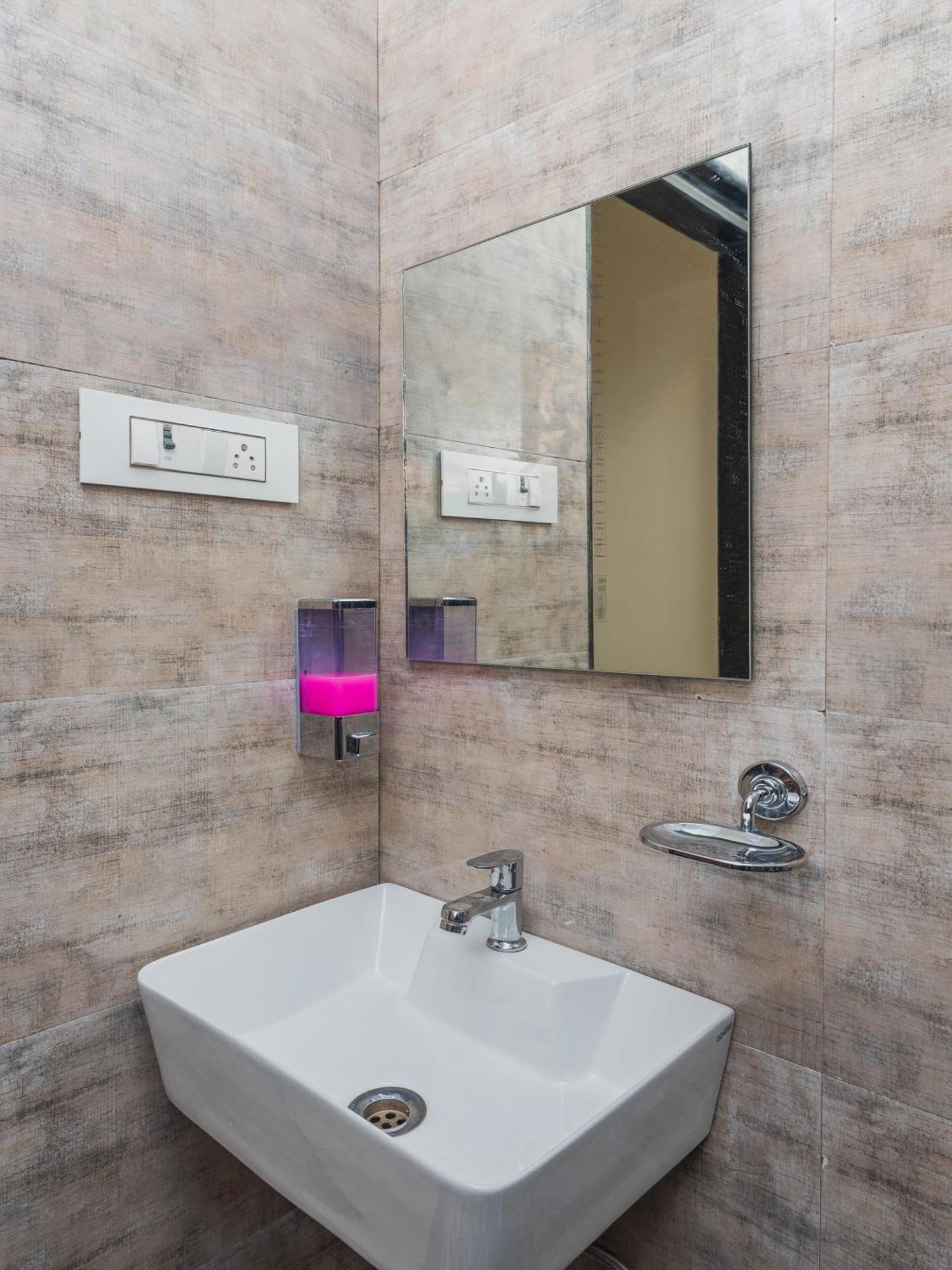 Hotel Priceless Suite Bombay Exhibition Centre Goregaon West Mumbai Dış mekan fotoğraf